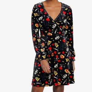 Disney Snow White & The‎ Seven Dwarfs Evil Queen Icons Velvet Dress Hot Topic